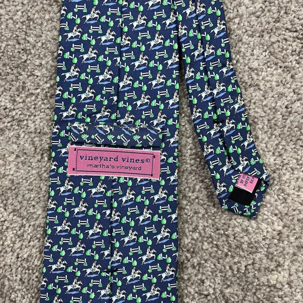 Vineyard Vines Martha's Vineyard Jumping Horse Neck Tie